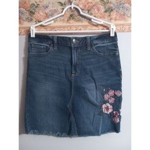Seven7 10 Dark Wash Denim Floral Embroidered Raw Stretch Fashion Skirt